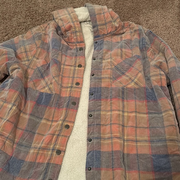 Plaid Sherpa lined hooded jacket - Picture 7 of 9